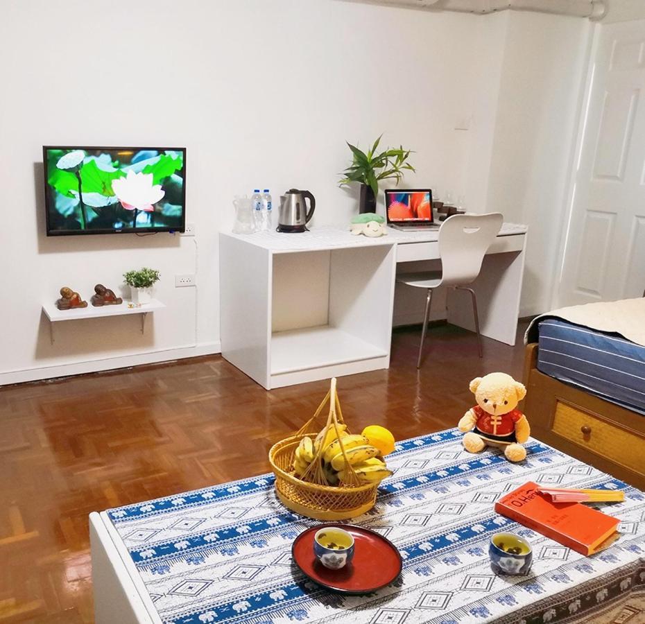 26 Condo With Pool Opposite The Train Station, Near Old City And Nimman Chiang Mai Esterno foto
