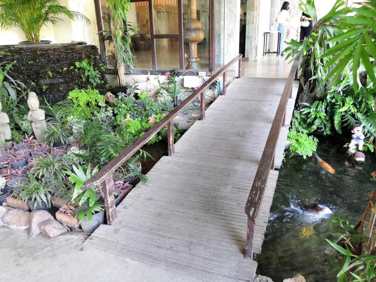 26 Condo With Pool Opposite The Train Station, Near Old City And Nimman Chiang Mai Esterno foto