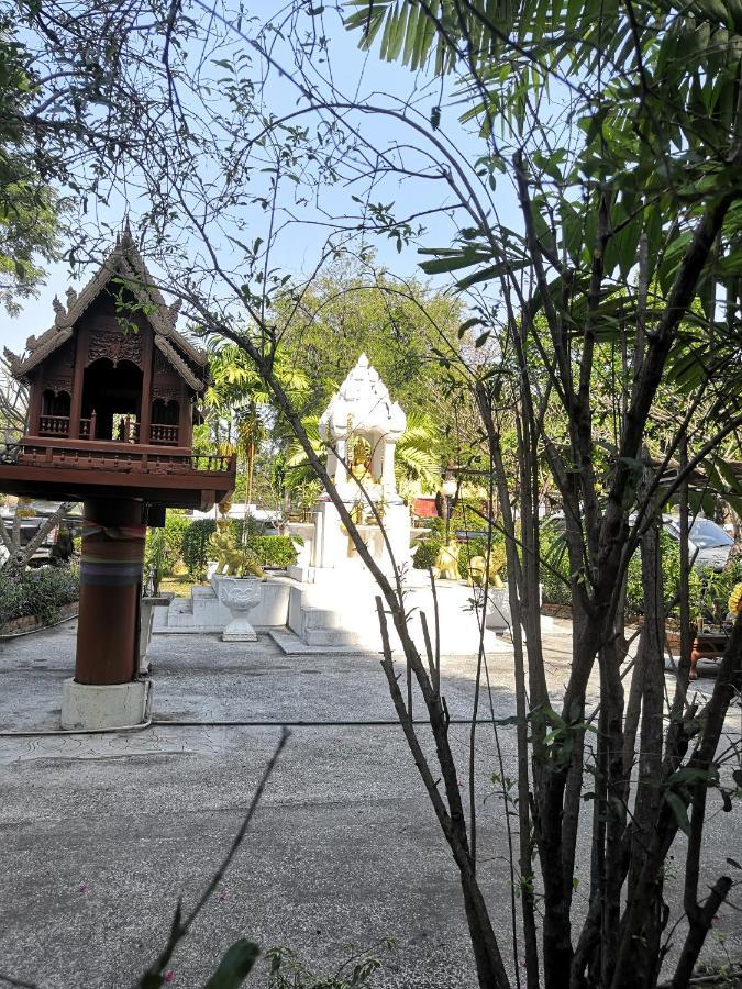 26 Condo With Pool Opposite The Train Station, Near Old City And Nimman Chiang Mai Esterno foto