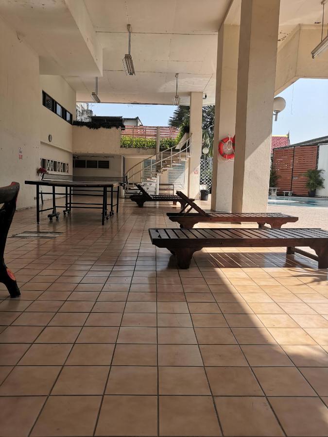 26 Condo With Pool Opposite The Train Station, Near Old City And Nimman Chiang Mai Esterno foto