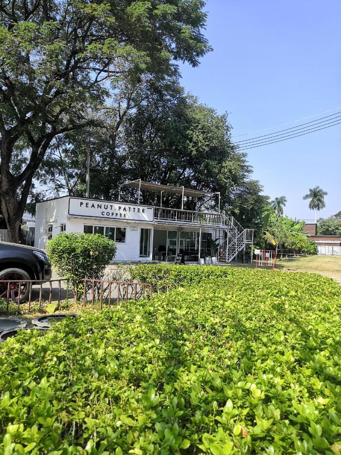 26 Condo With Pool Opposite The Train Station, Near Old City And Nimman Chiang Mai Esterno foto
